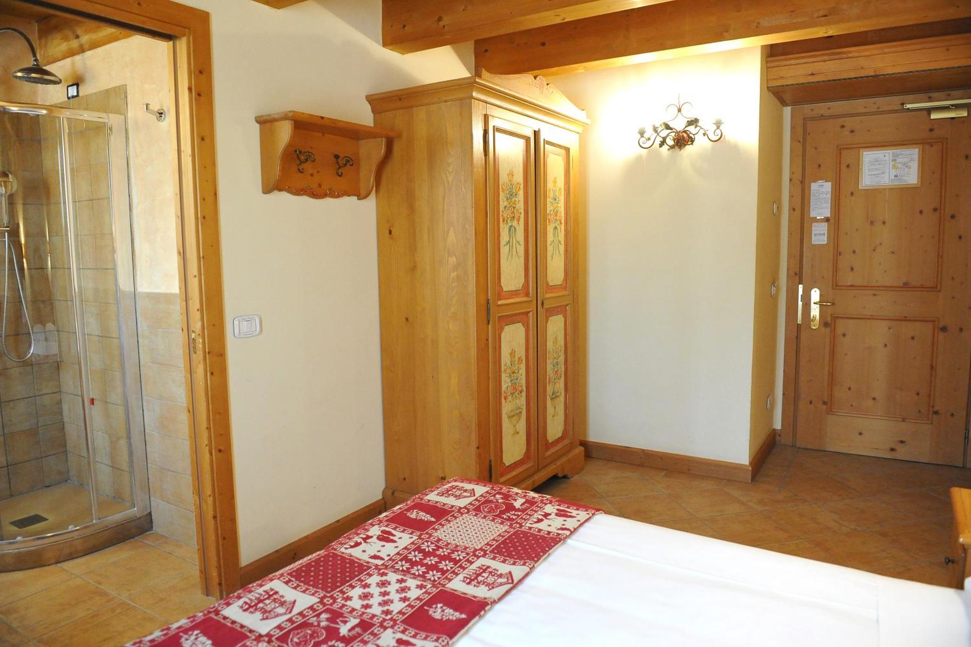 Garni Astoria Hotel & Spa Roccaraso Exteriör bild