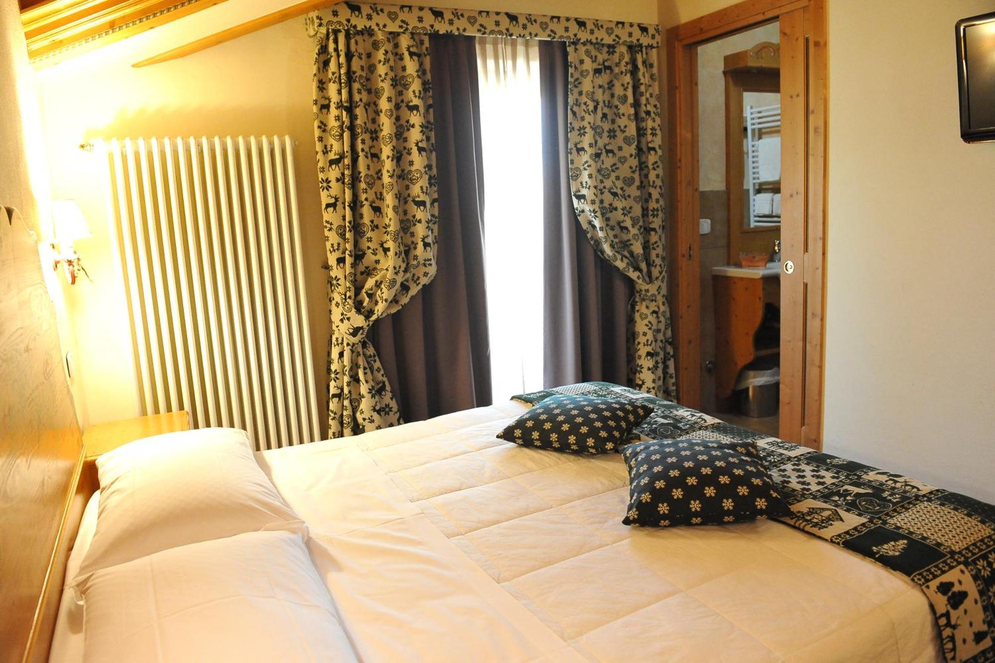 Garni Astoria Hotel & Spa Roccaraso Exteriör bild