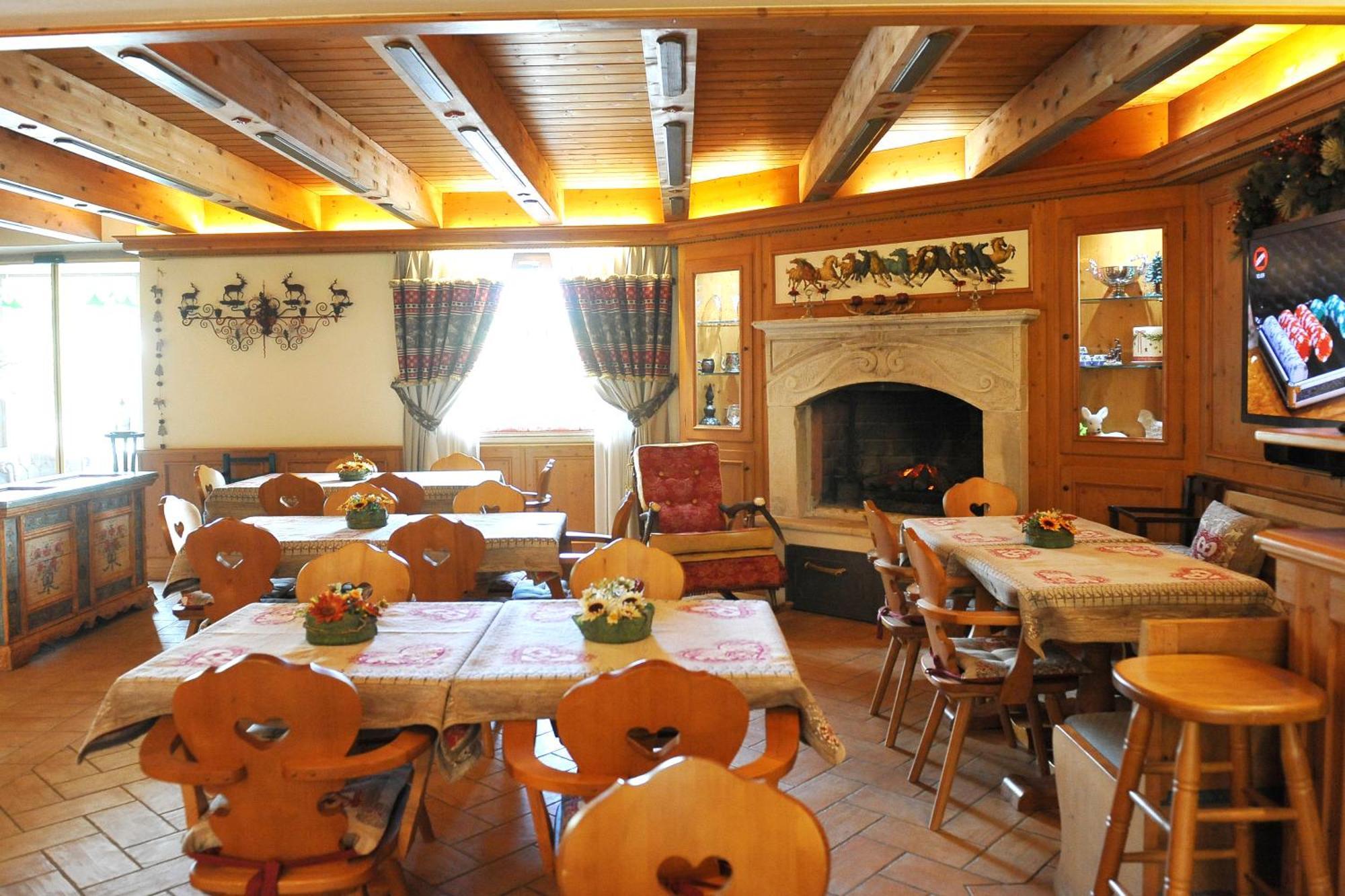 Garni Astoria Hotel & Spa Roccaraso Exteriör bild